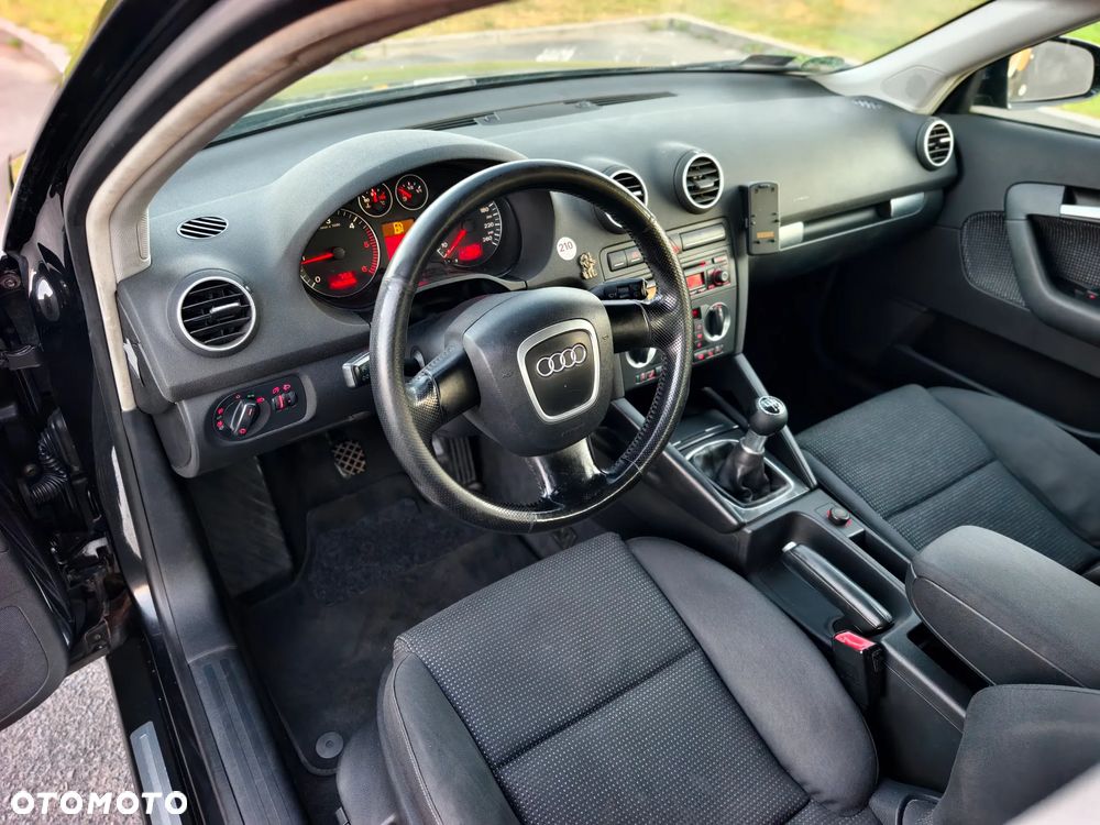 Audi A3 Sportback 2.0 TDI Attraction - 5