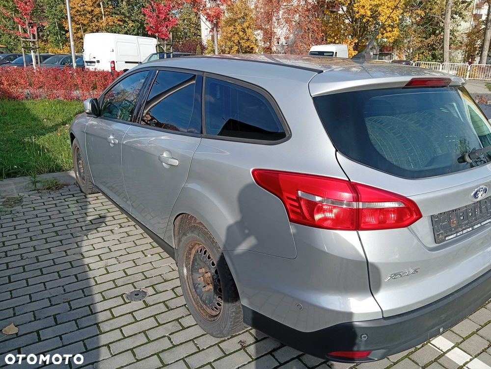 Ford Focus SW - 6
