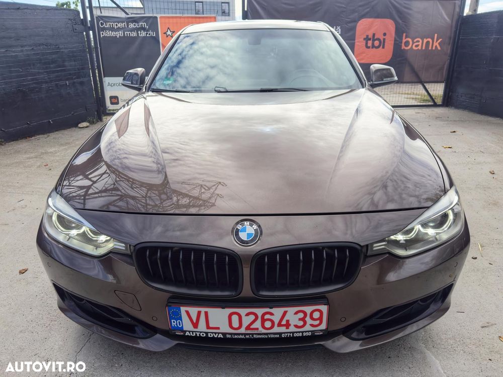 BMW Seria 3 320d Aut. Blue Performance Sport Line - 16