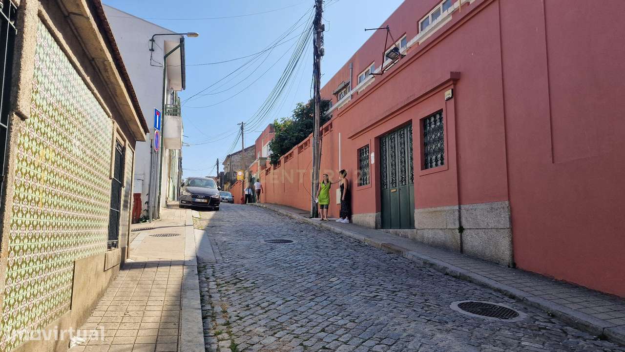 Prédio para Reabilitação no Bonfim – Porto - Grande imagem: 3/7