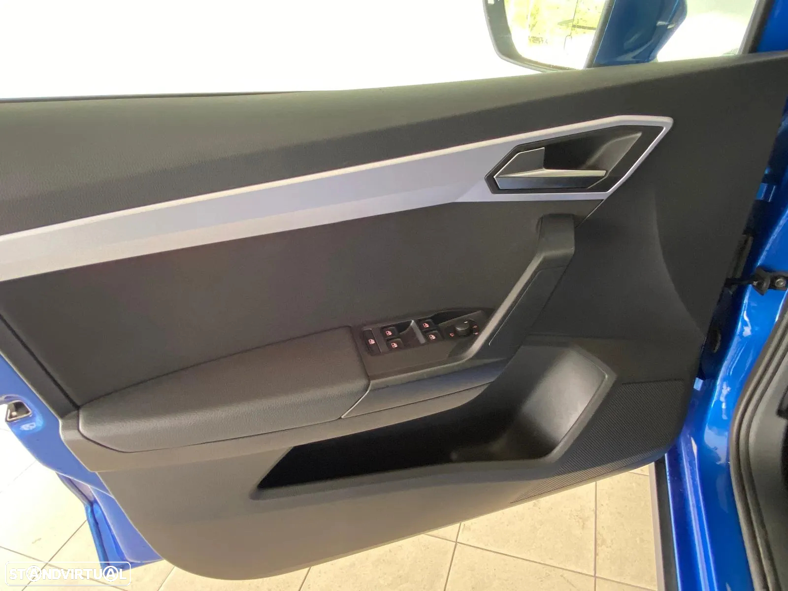 SEAT Arona 1.0 TSI FR - 24