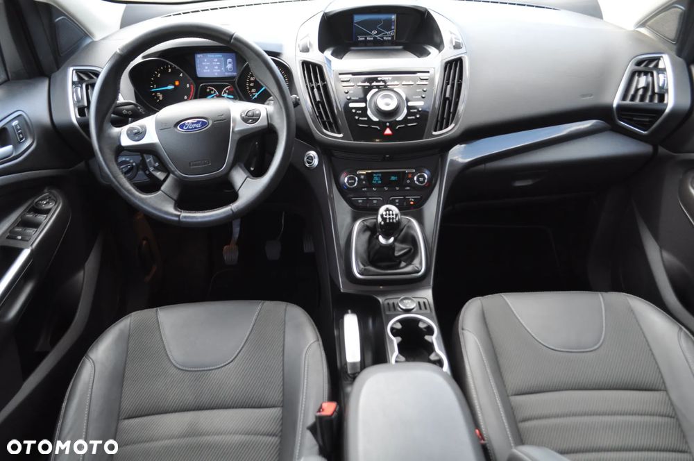 Ford Kuga 2.0 TDCi 2x4 Titanium - 23