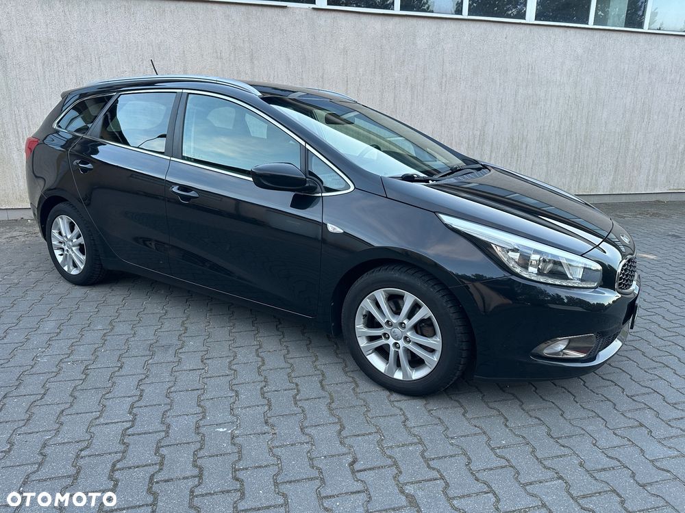 Kia Ceed 1.6 CRDi 128 ISG Dream Team Edition - 7