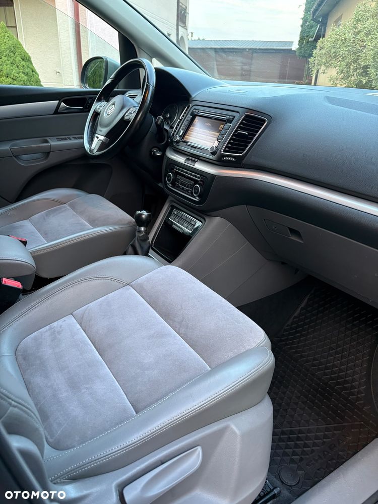 Volkswagen Sharan 2.0 TDI Highline - 30