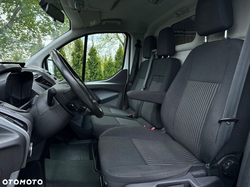Ford Transit Custom L1H2 - 11