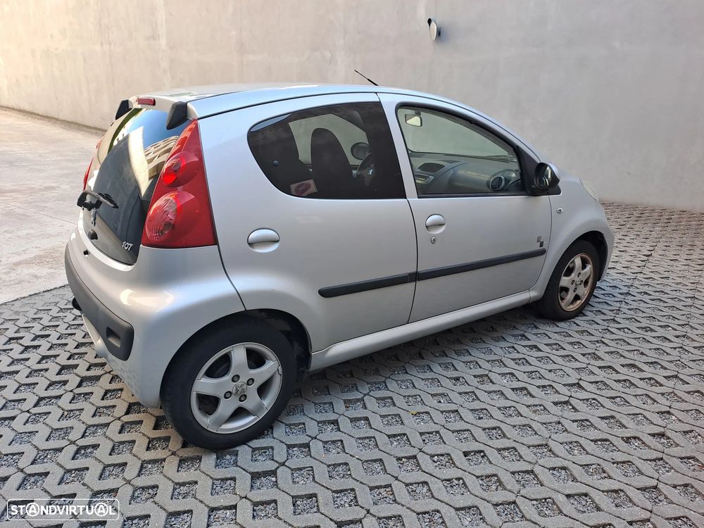 Peugeot 107 1.0 Black&Silver - 2