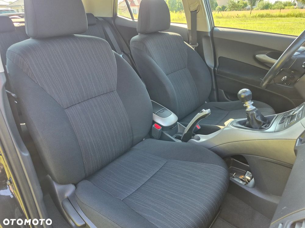 Toyota Auris - 12