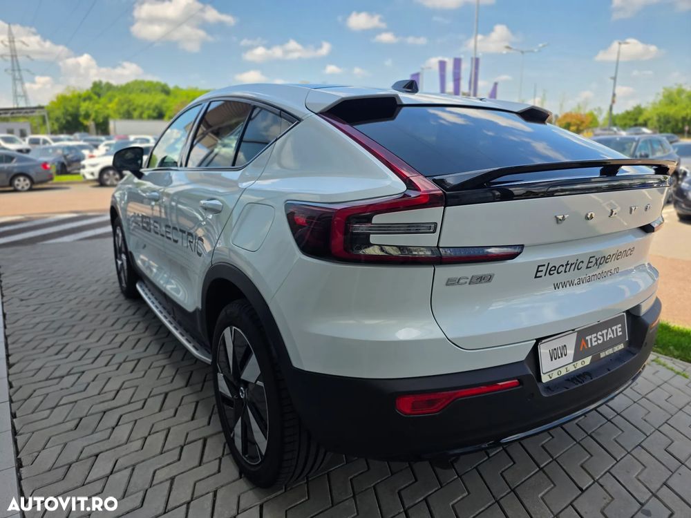 Volvo C40 Recharge Twin Motor AWD Plus - 11