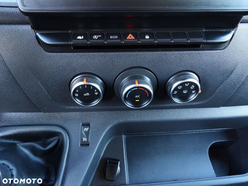 Renault MASTER KONTENER 8 PALET TEMPOMAT NAWIGACJA LEDY KLIMATYZACJA  145KM - 35