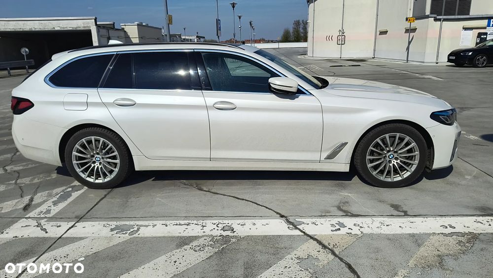 BMW Seria 5 540d xDrive - 4