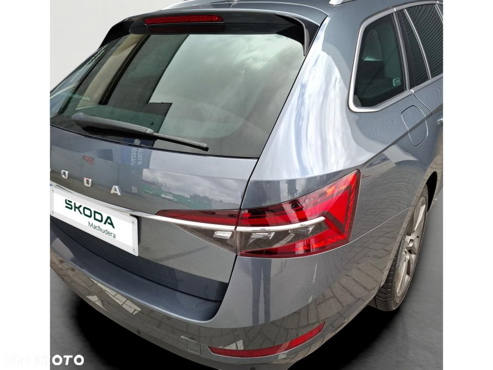 Skoda Superb 2.0 TSI L&K DSG - 7