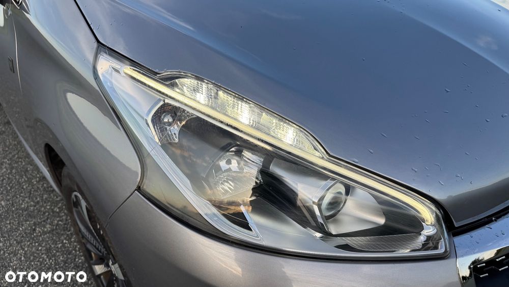 Peugeot 208 1.5 BlueHDi Allure Pack S&S - 21