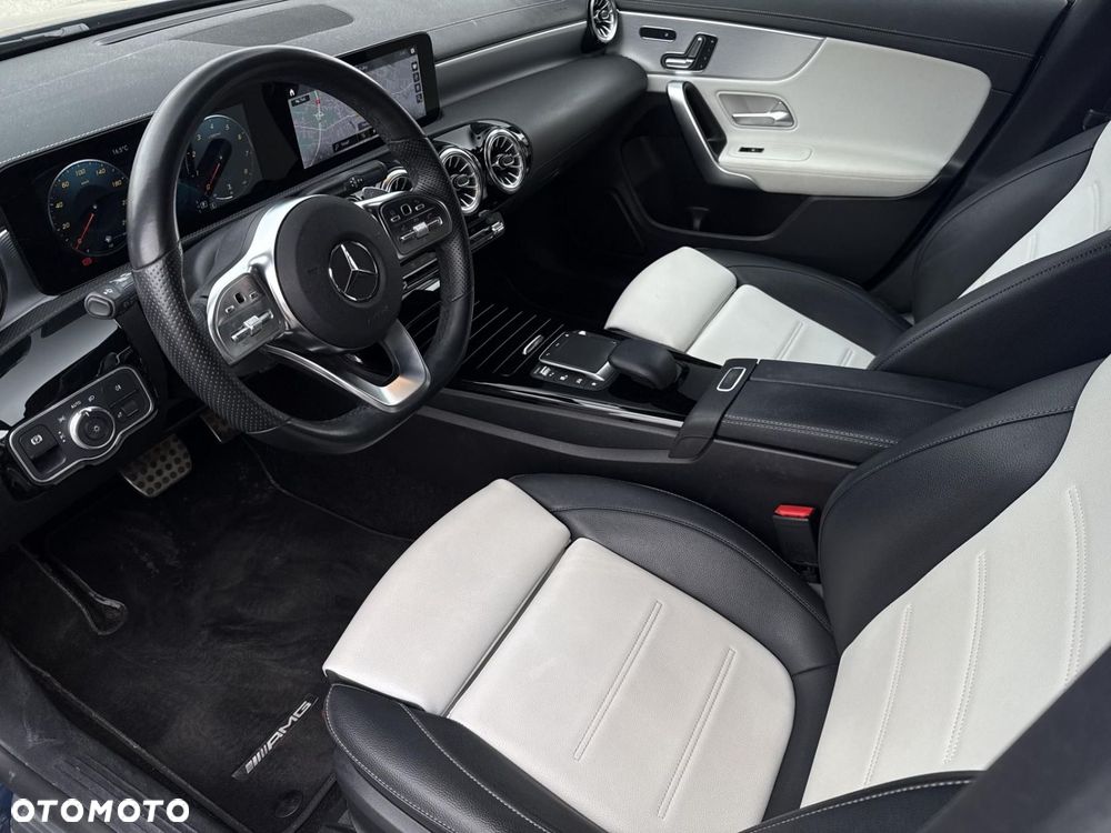 Mercedes-Benz CLA - 10