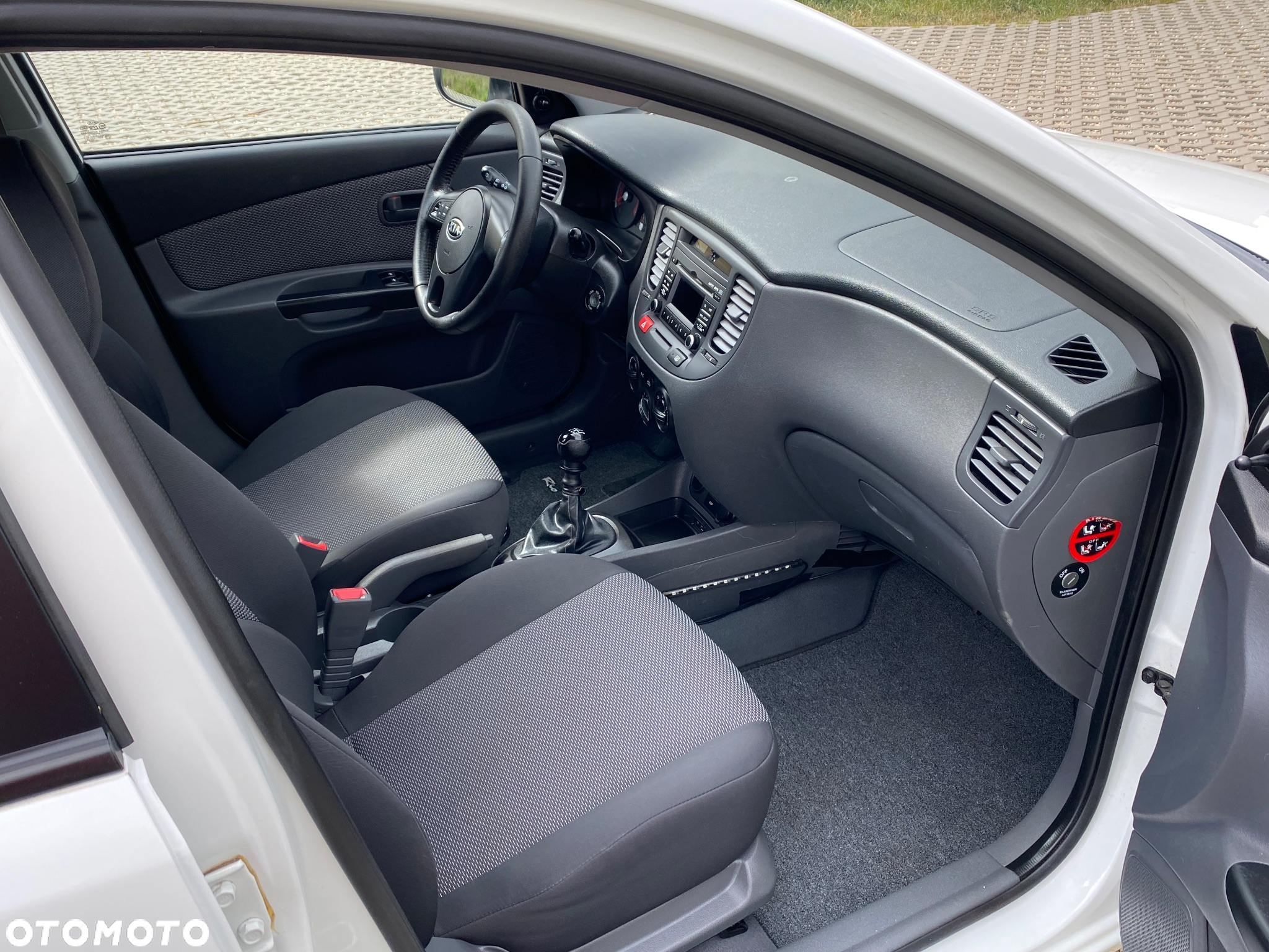 Kia Rio 1.4 Optimum - 17
