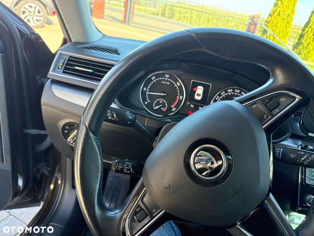 Skoda Superb 1.6 TDI DSG Style - 13
