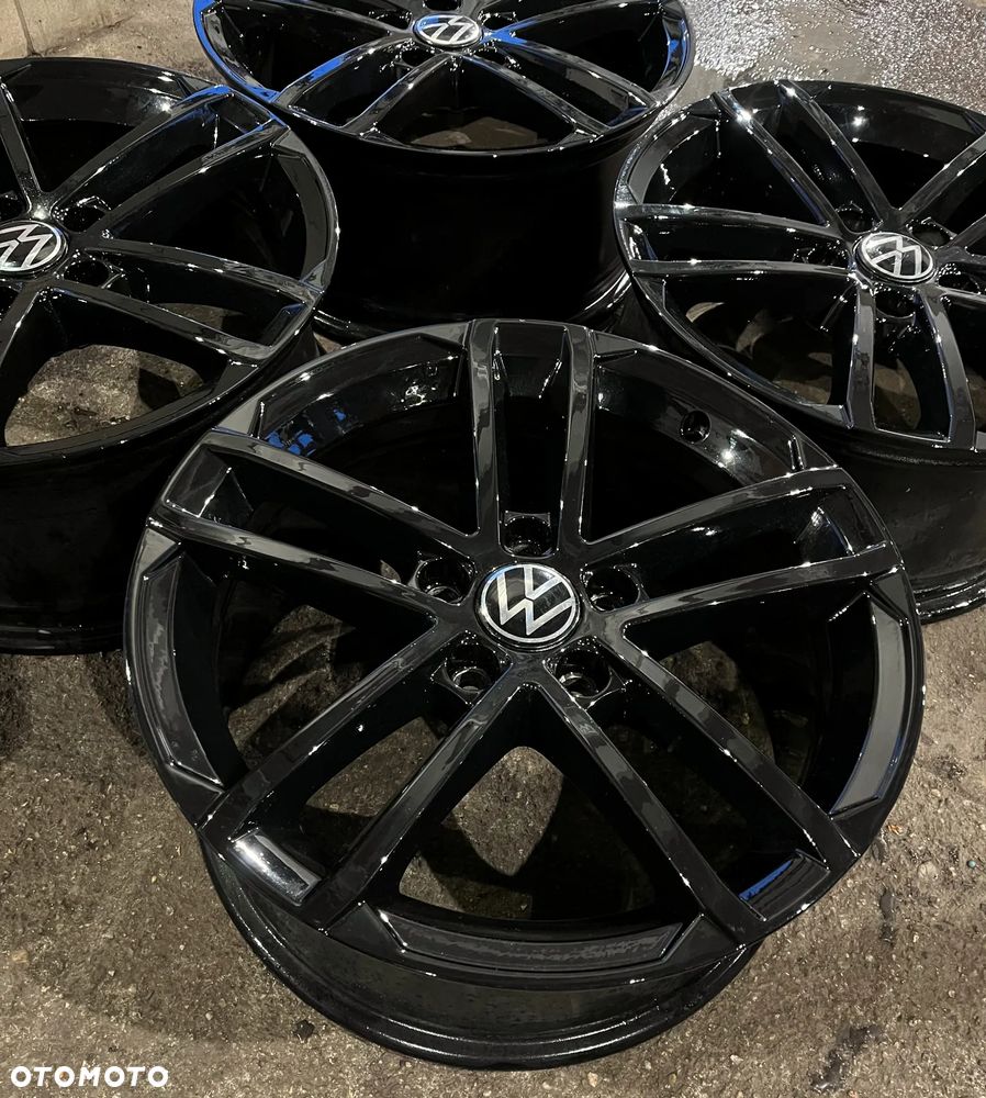 Felgi VW 7,5J x 17 ET 49 5G0601025AP Curitiba Czarne GOLF - 6