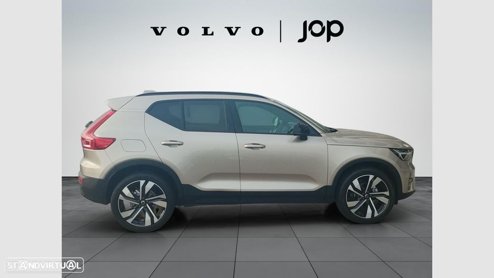 Volvo XC 40 1.5 T2 Plus Dark Auto - 7
