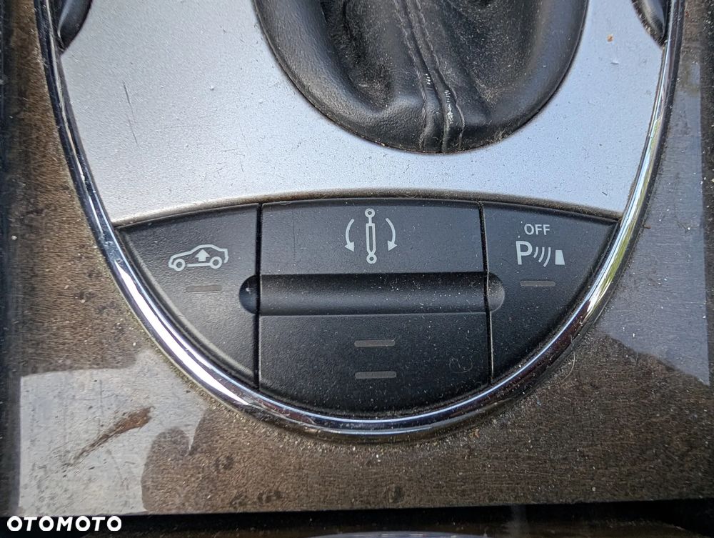 Mercedes-Benz Klasa E 500 4-Matic T Avantgarde - 16
