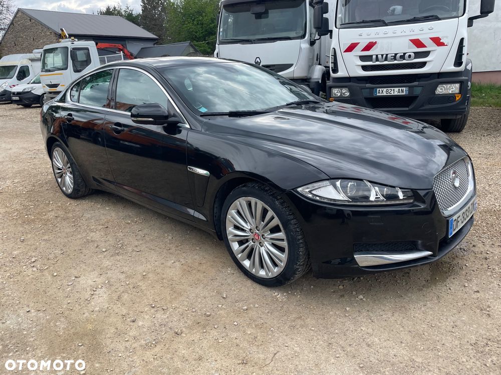 Jaguar XF 35t AWD Pure - 7