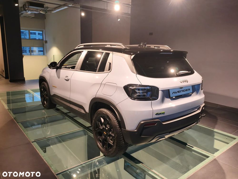 Jeep Avenger 1.2 T3 mHEV The North Face 4xe eDCT6 - 10