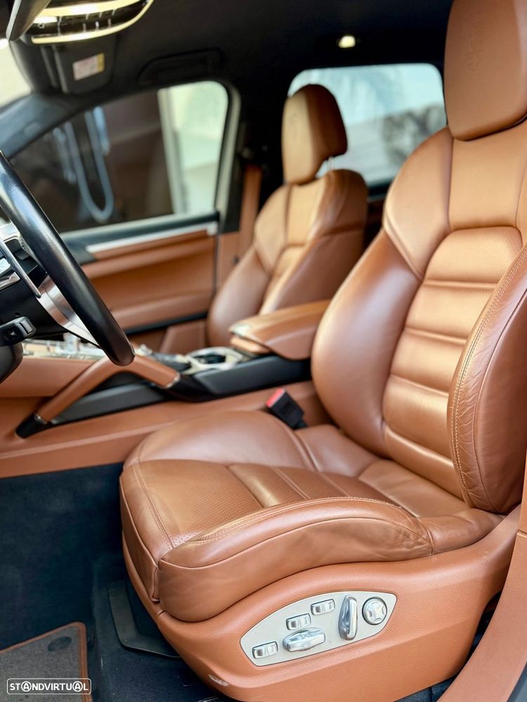 Porsche Cayenne Platinum Edition - 9
