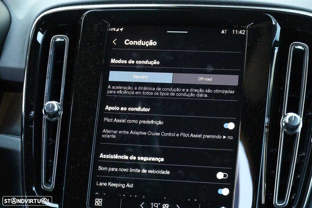 Volvo EX40 82 kWh Single Motor Extended Range Plus - 23