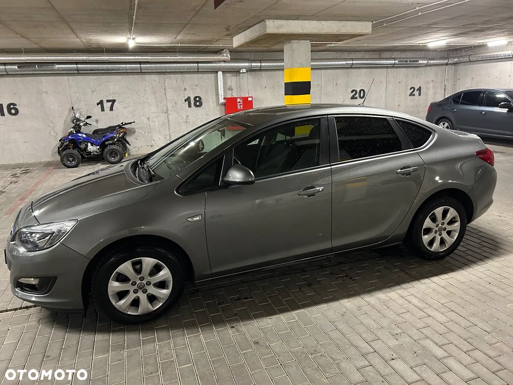 Opel Astra - 3