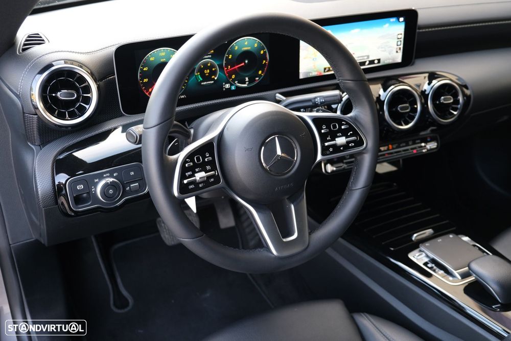 Mercedes-Benz CLA 200 Progressive Aut. - 11