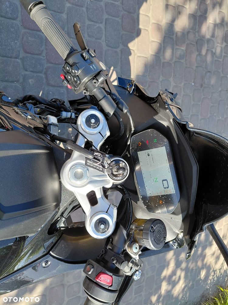 QJMOTOR SRK 800 - 9