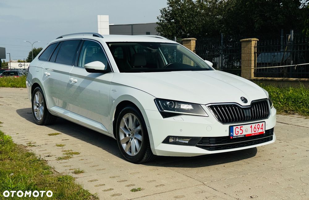 Skoda Superb 2.0 TDI 4x4 L&K DSG - 10