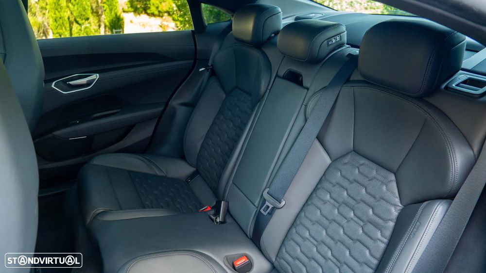 Audi e-tron GT quattro - 25