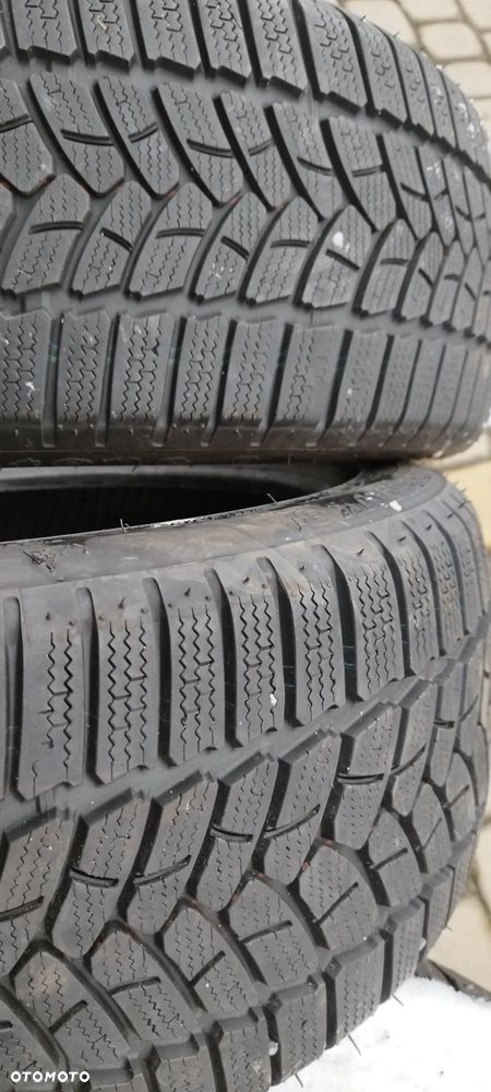235/45/17 dunlop winter sport 5 - 5