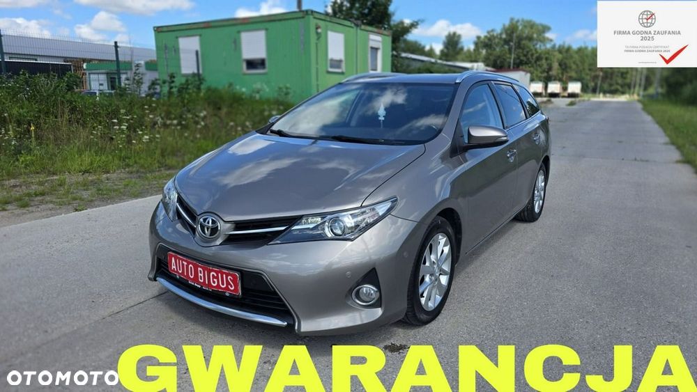 Toyota Auris - 2