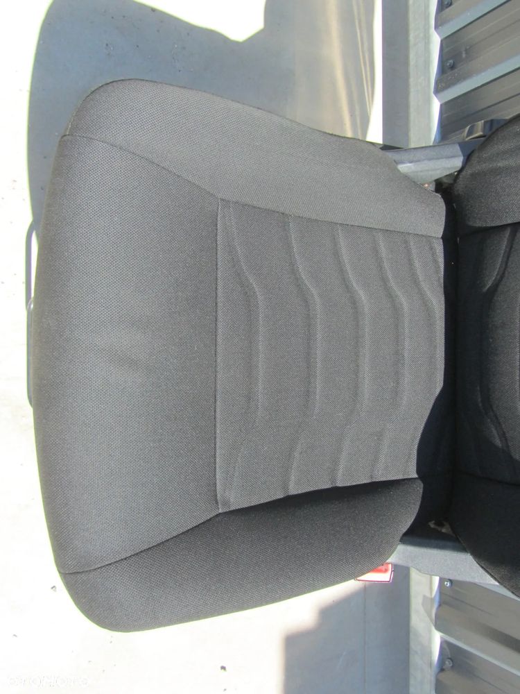 Iveco Daily 14->fotel kierowcy UK - 4