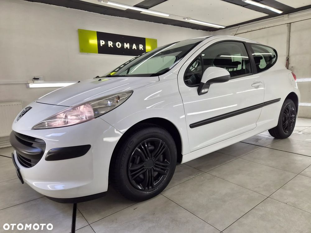 Peugeot 207 75 Urban Move - 8