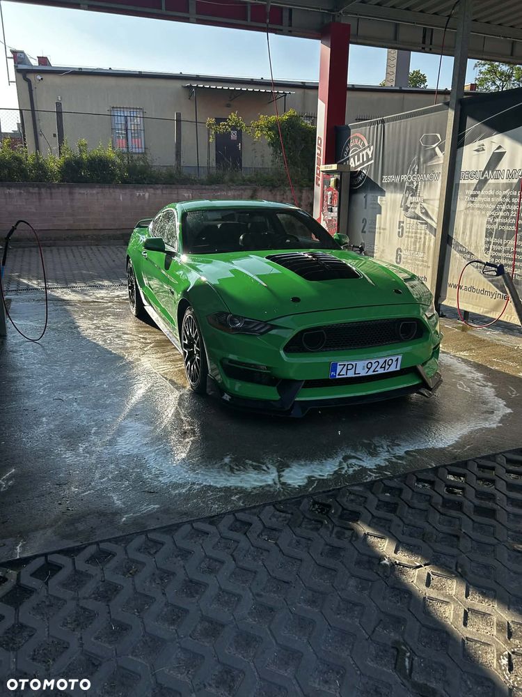 Ford Mustang - 17