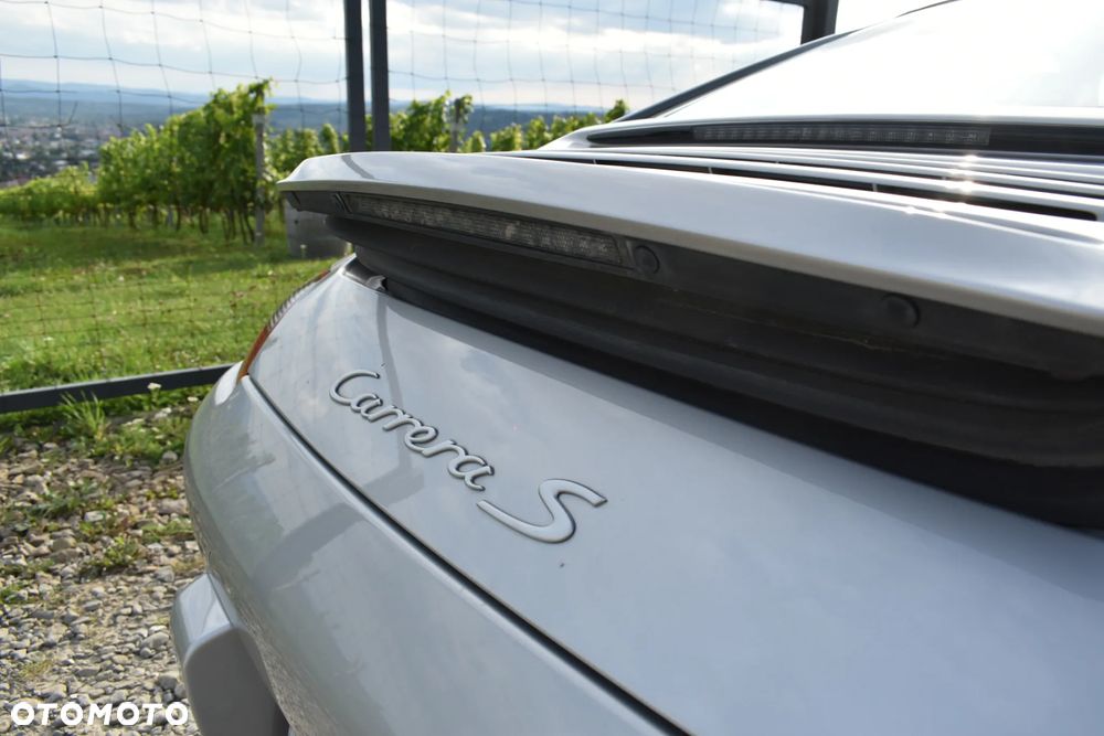 Porsche 911 Carrera S - 15