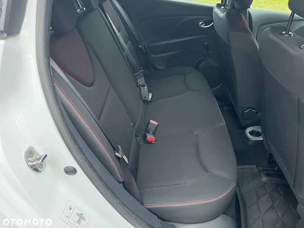Renault Clio 1.2 16V 75 Experience - 15