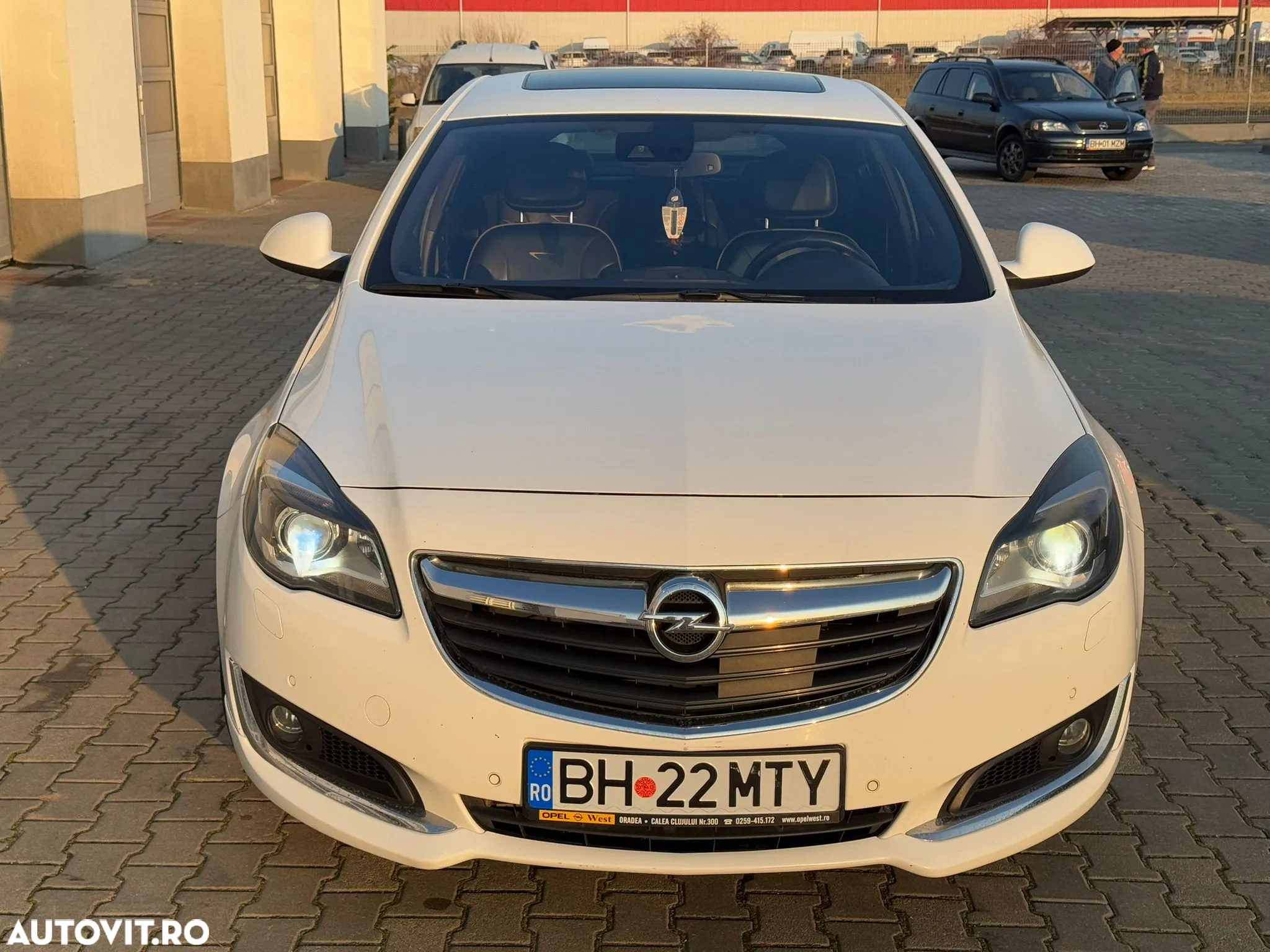 Opel Insignia 2.0 Turbo ECOTEC 4X4 Cosmo Aut. - 6