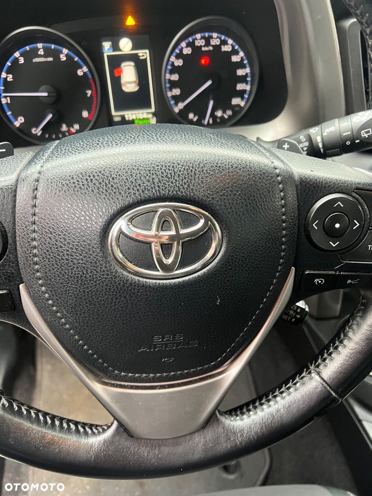 Toyota RAV4 - 5