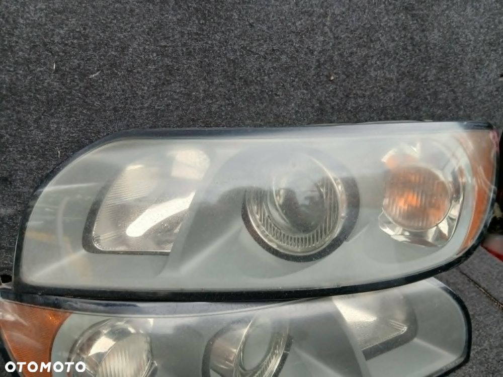 Volvo V50 lampa przednia lewa, prawa - 3