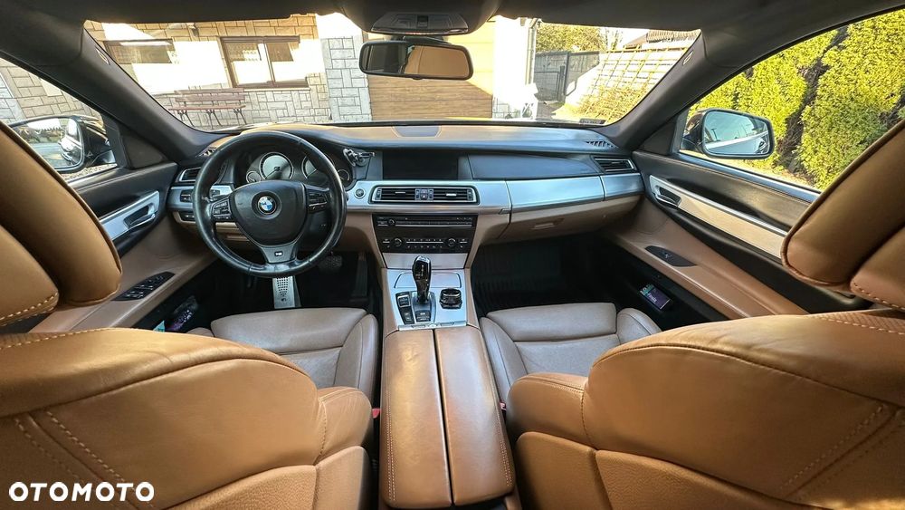 BMW Seria 7 - 13