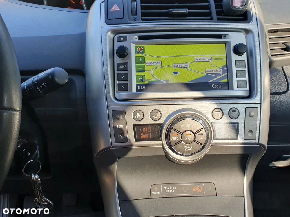 Toyota Verso 2.0 D-4D - 2