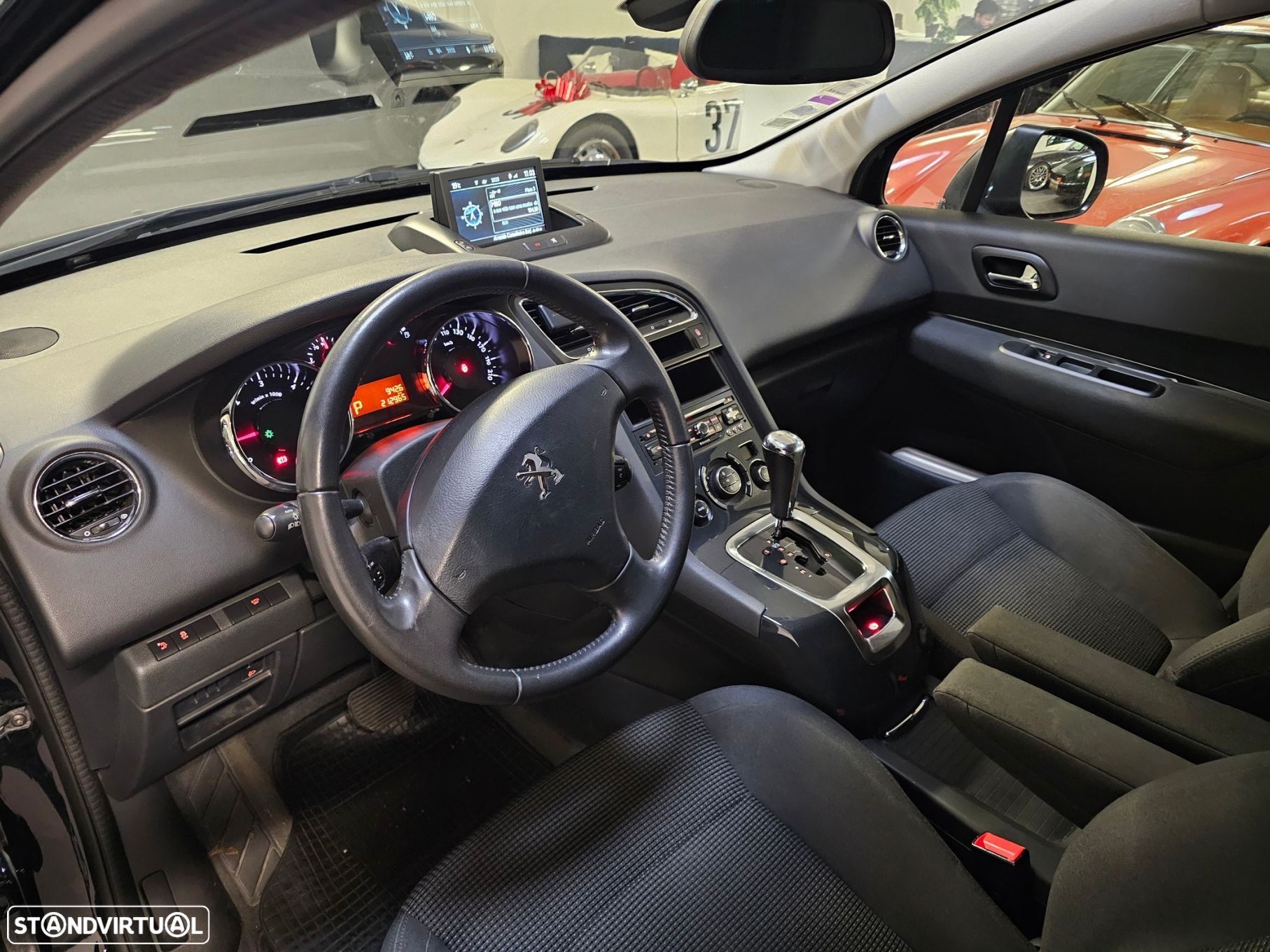 Peugeot 5008 1.6 BlueHDi Style EAT6 - 10