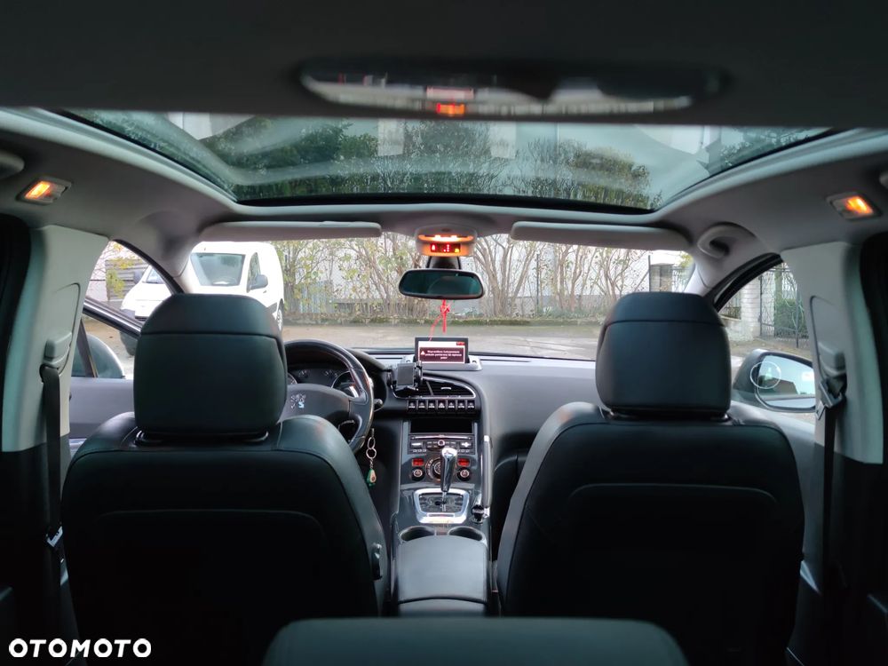 Peugeot 3008 1.6 HDi Premium - 12