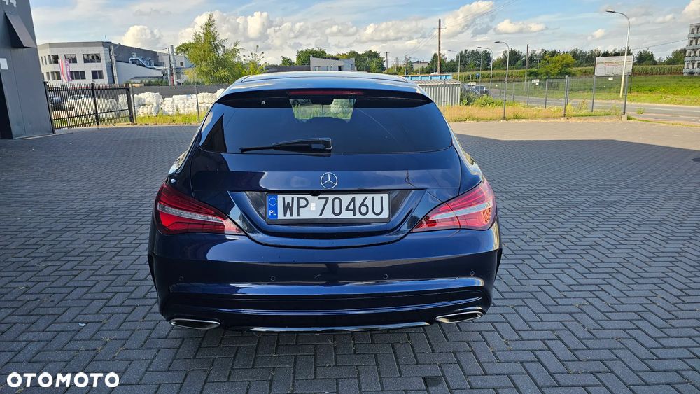 Mercedes-Benz CLA 180 AMG Line - 31