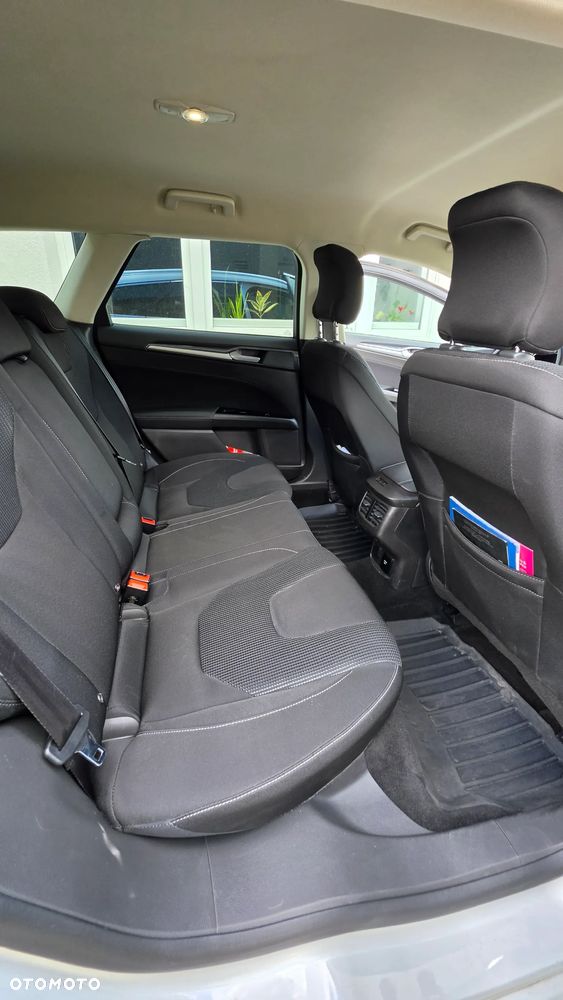 Ford Mondeo 2.0 EcoBlue Allrad Titanium - 24