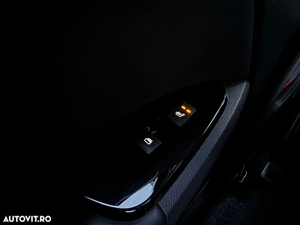 Kia Sportage 1.6 T-GDI PHEV 6AT 4x4 GT Line - 40