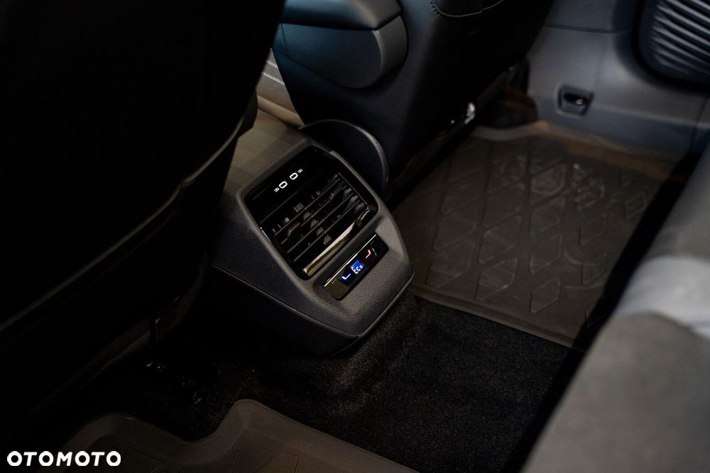 Volkswagen ID.4 - 14