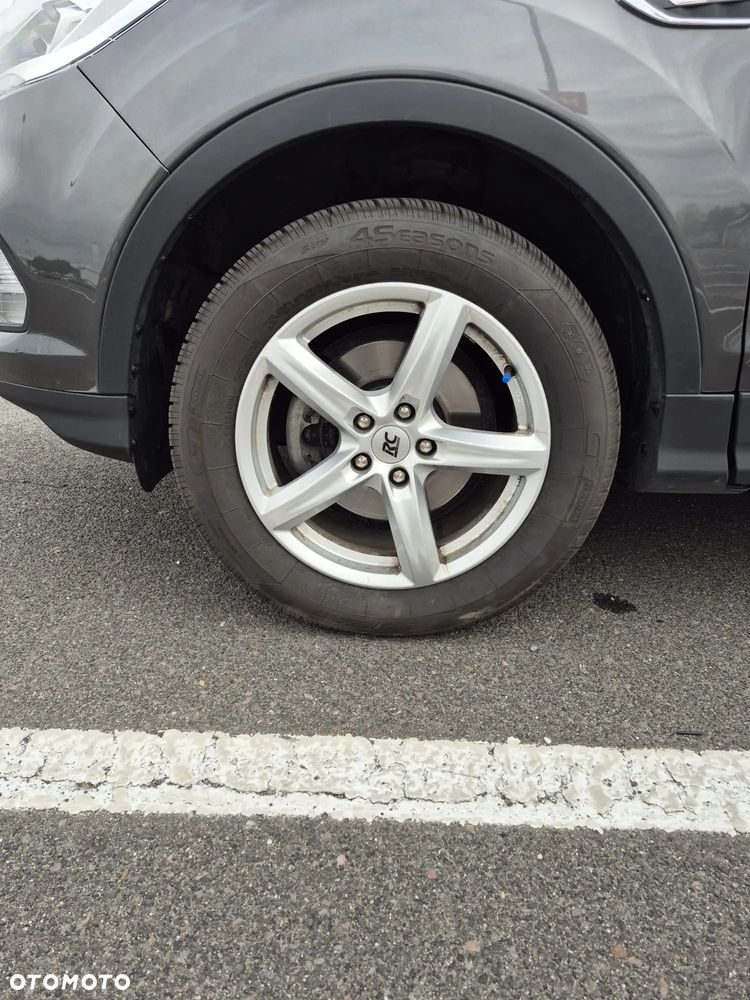 Ford Kuga 1.5 EcoBoost 2x4 Cool & Connect - 23